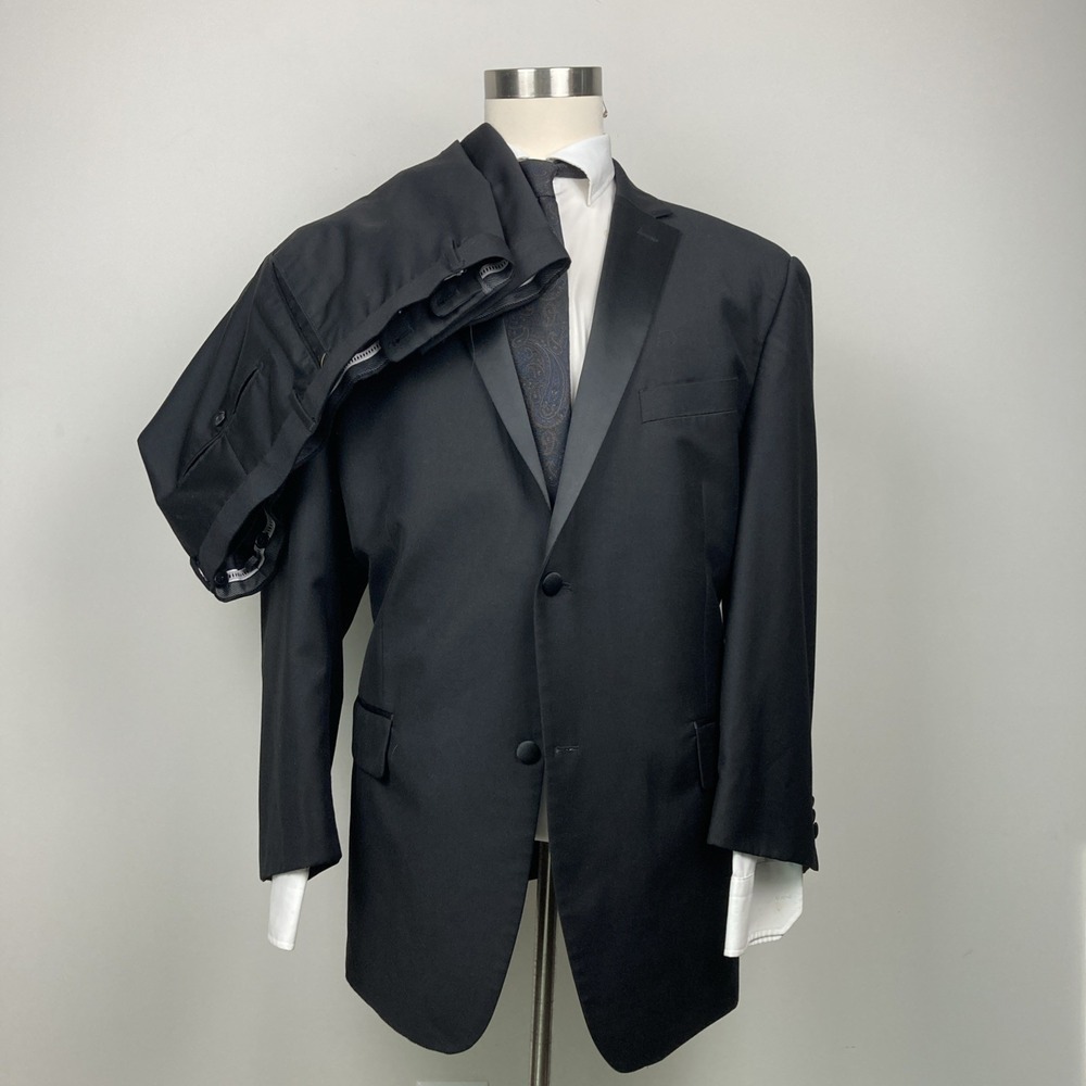 Lineage Men's 2 Piece Tuxedo Suit 50R Jacket W45 Pants Black Polyester